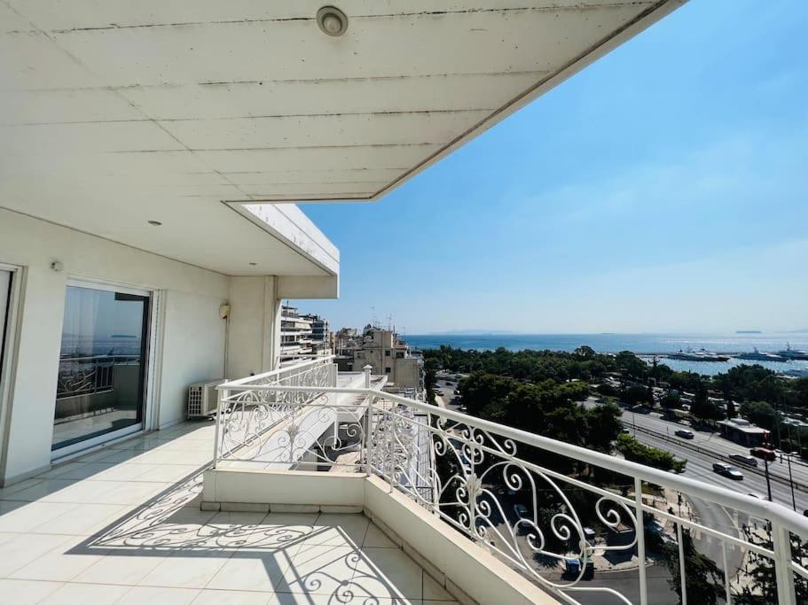 Apartmán Rare Seaview Penthouse In Paleo Faliro Atény Exteriér fotografie